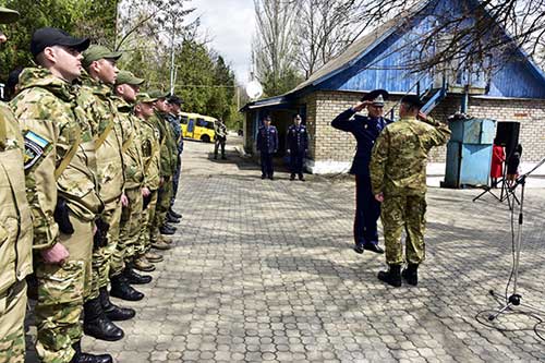 Бійці з Івано-Франківська у Маріуполі за місяць затримали 172 правопорушника Бійці з Івано-Франківська у Маріуполі за місяць затримали 172 правопорушника