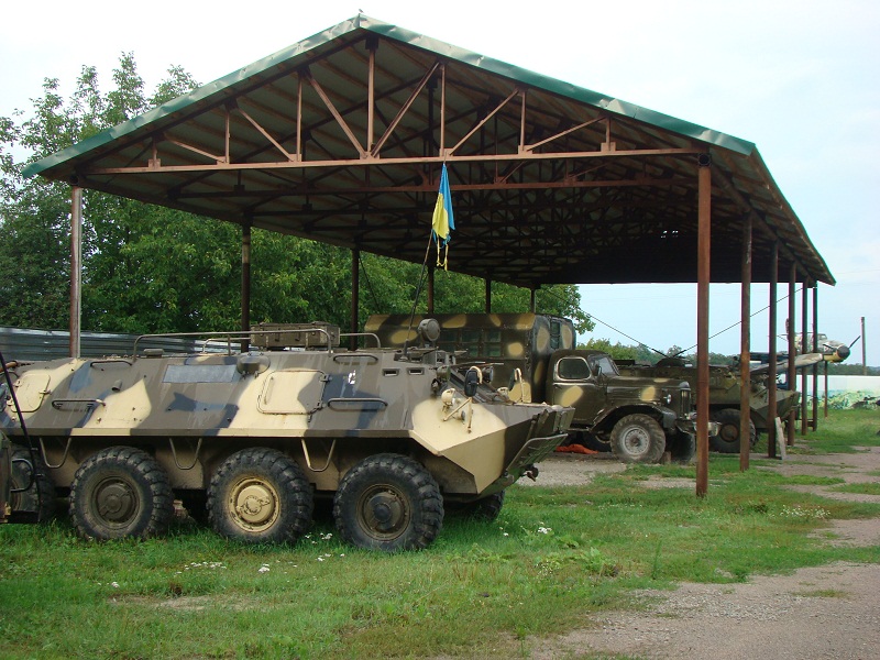 На музейному подвір'ї