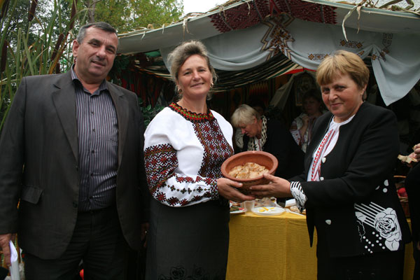 На Прикарпатті відбулося міжнародне свято голубців