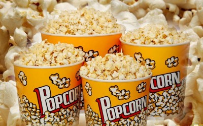 Найпопулярніші ласощі кінотеатру у шлунку перетворюються на клейстер, кінотеатр, перекус, попкорн, газовані напої