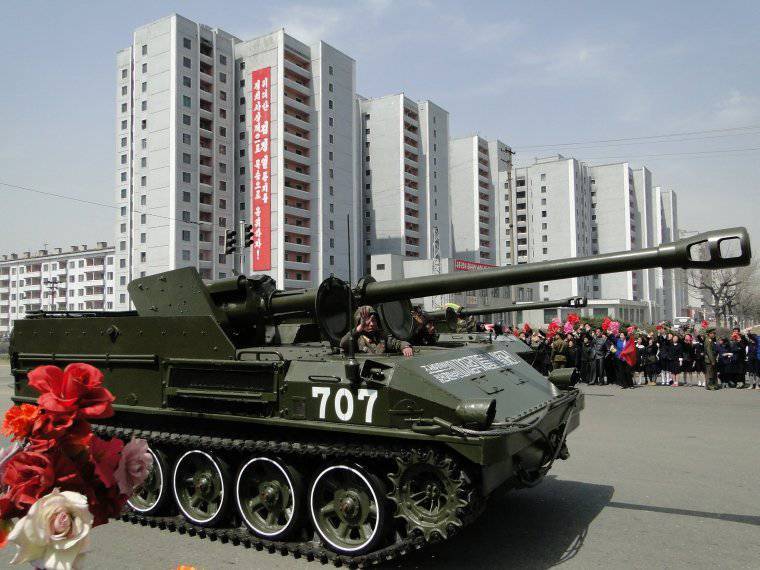 Военный парад в Пхеньяне