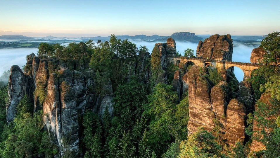 Гірський міст Bastei-Bridge