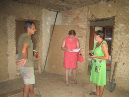 Івано-Франківський Карітас допоміг відремонтувати будинок після пожежі Івано-Франківський Карітас допоміг відремонтувати будинок після пожежі