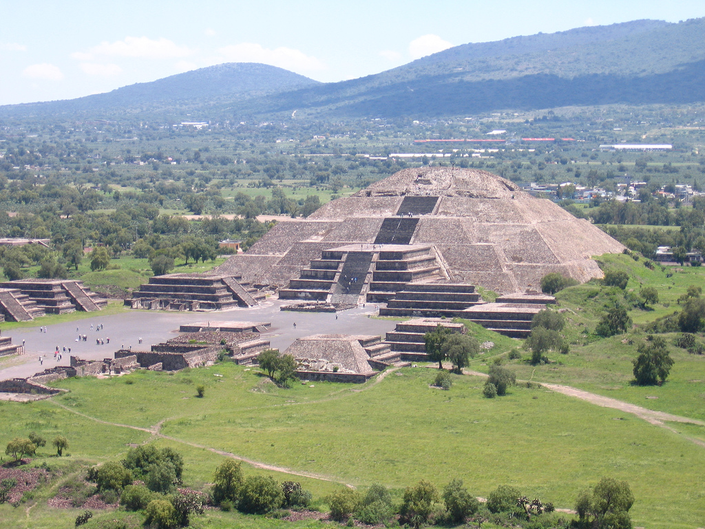 9 об'єктів і споруд, в походженні яких люди підозрюють інопланетян
