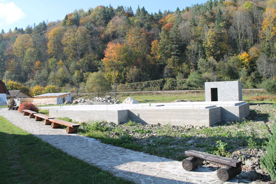 Фундаменти під нову церкву Фундаменти під нову церкву