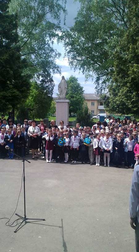 Загиблому в АТО прикарпатцю відкрили меморіальну дошку