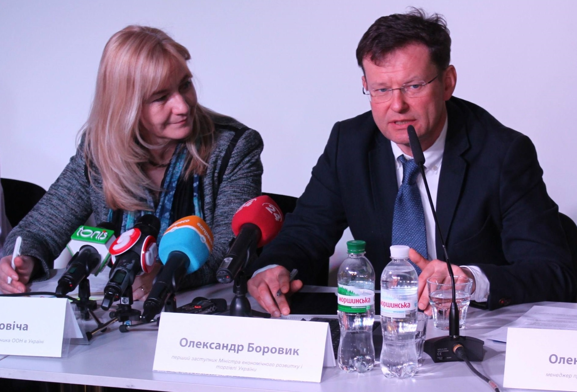 Боровик: Абромавичус писал по электронной почте: &ldquo;Не общайся с прессой, не общайся с иностранцами. За твоими действиями следят&rdquo;. Это очень странно, ведь я отвечаю за донорские программы, за инвестиционный климат, стратегию, работу с иностранными организациями. Фото: United Nations Development Programme Ukraine / undp.org.ua