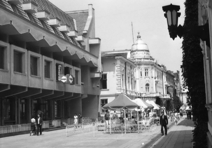 Звідки пішла назва «стометрівка»? (фото) - фото 1