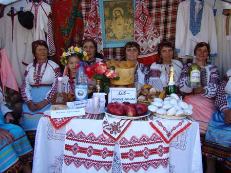 покутями веселилися на етнографічному фестивалі «Городенківська гостина»