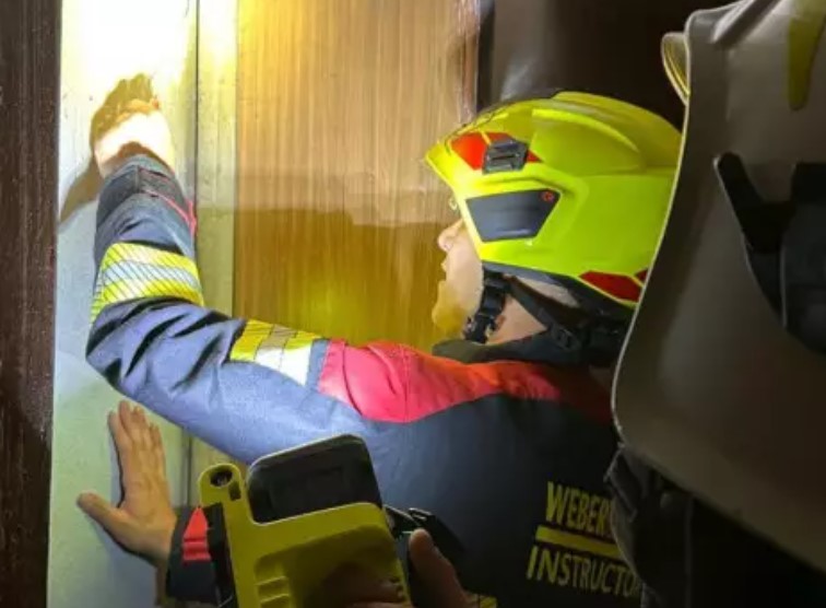 фото: рятувальники ДСНС