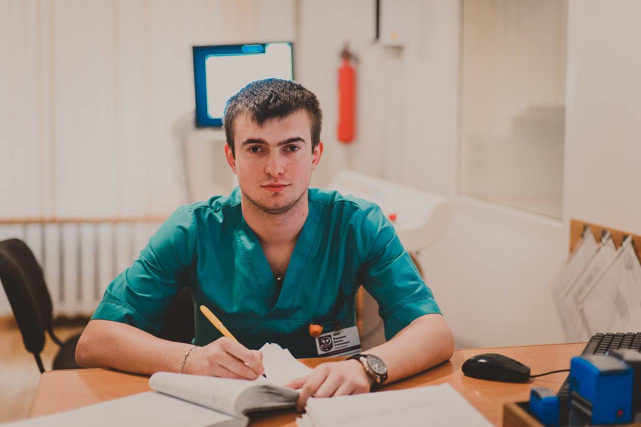 на фото: Василь Федорняк